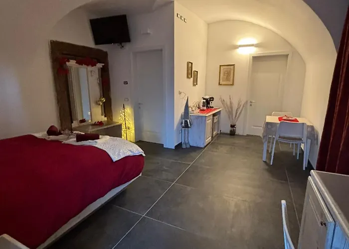 Maso Kreuzberg, Romantica Piano Terra 7 3*